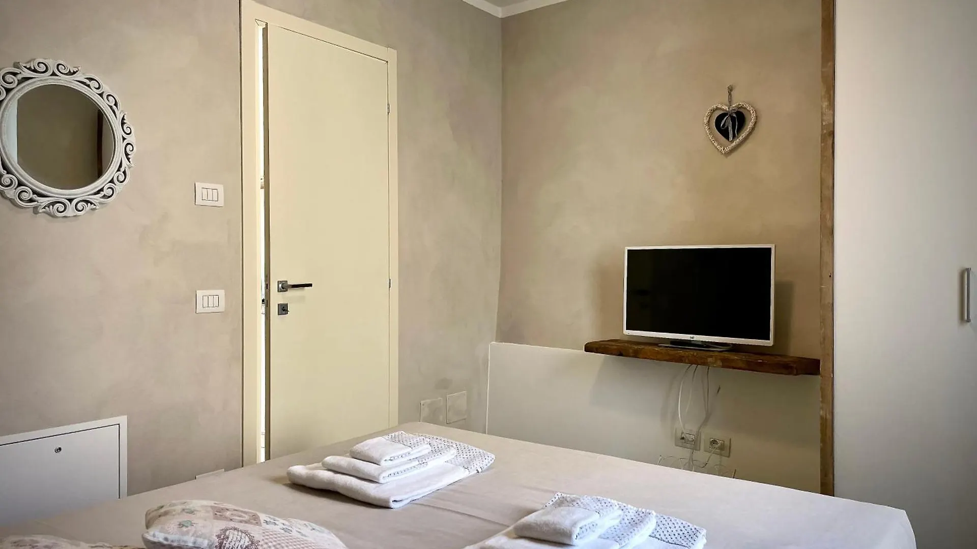 Villa Fontanelle Gardapartments Polpenazze del Garda Italië
